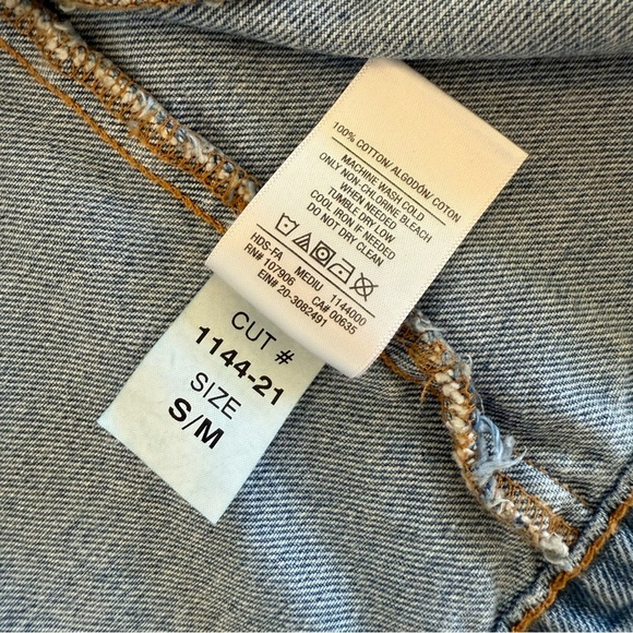 NWT Hudson Women’s Blue Trucker Denim Jacket Size Small/Medium - Picture 14 of 14